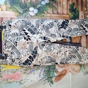 👕 🍒 7th Avenue New York & Company Safari Pants